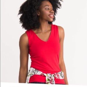 Agnes and Dora fitted v neck tank